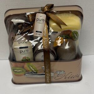 Pure by Rachel Parker Kiwi Scented Bath & Body Gift Set